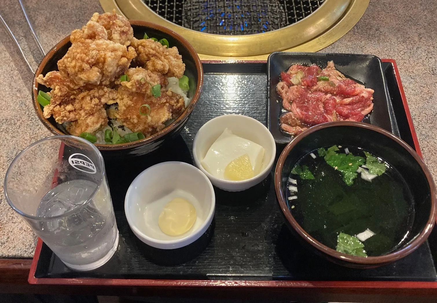 今話題の焼き肉チェーン店「安楽亭」でお昼ご飯